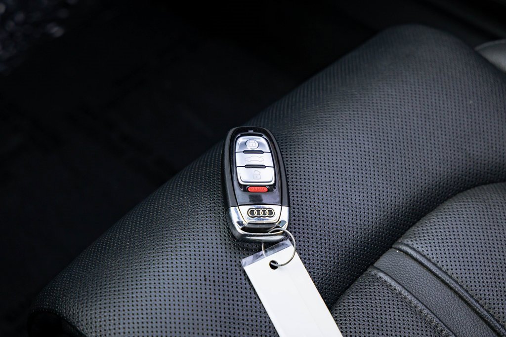 Used 2017 Audi A8 L 3.0T w/ Executive Package image 10