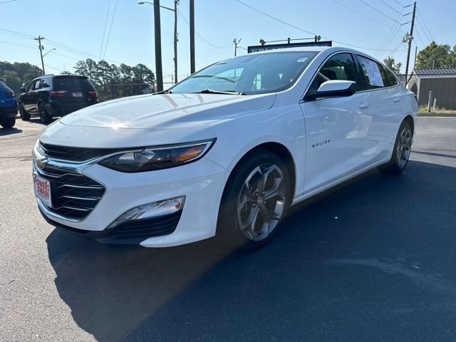 Used 2021 Chevrolet Malibu LT FWD video 1