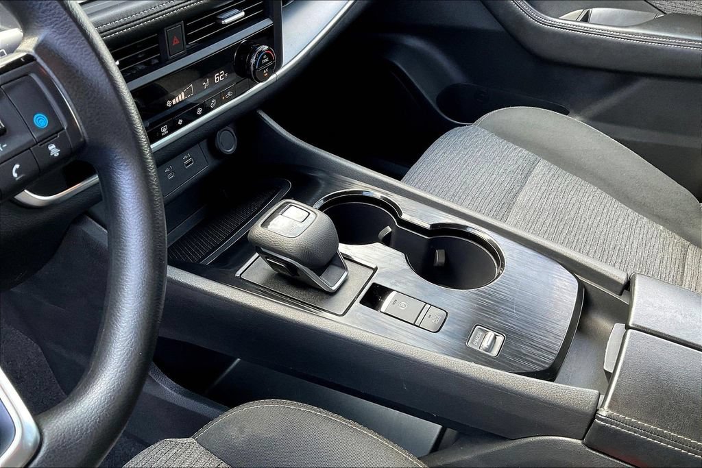 Used 2023 Nissan Rogue SV FWD image 21