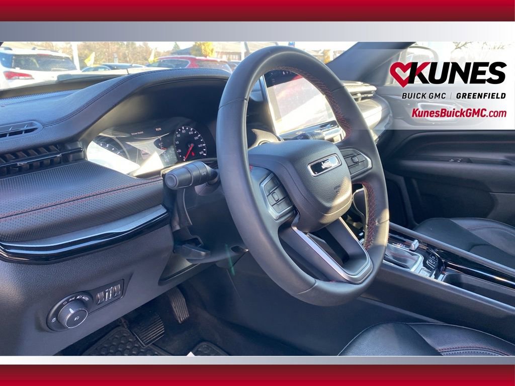 Used 2024 Jeep Compass Trailhawk image 17