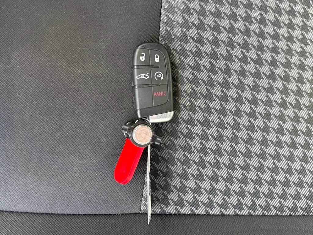 Used 2022 Dodge Challenger R/T image 30