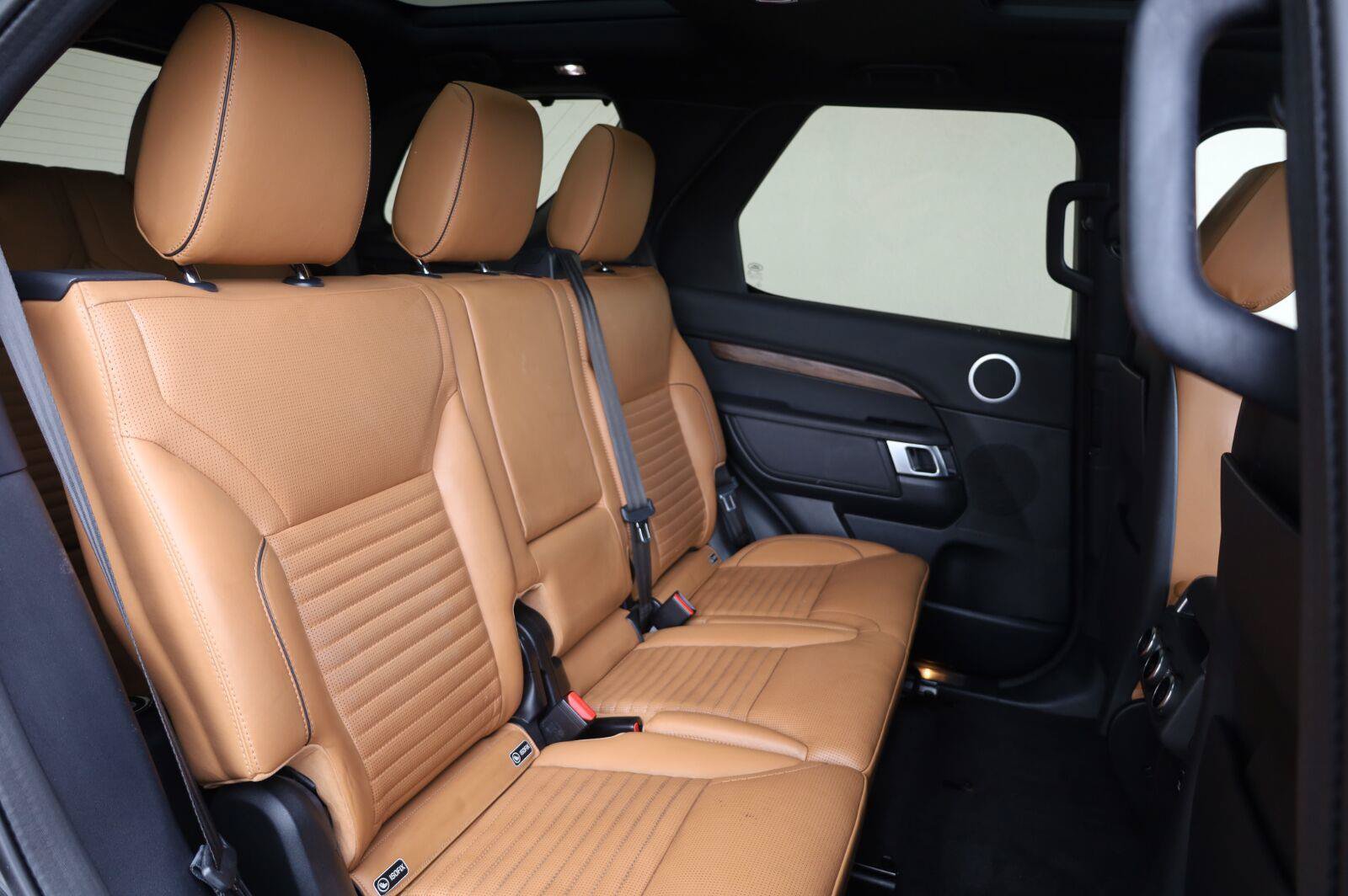Used 2020 Land Rover Discovery HSE AWD/4WD image 25
