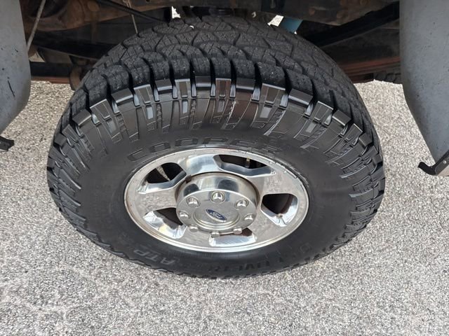 Used 2005 Ford F250 Lariat image 25