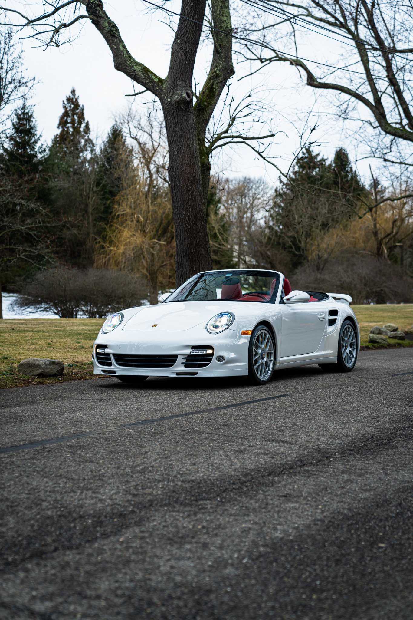 Used 2012 Porsche 911 Turbo S AWD/4WD image 4