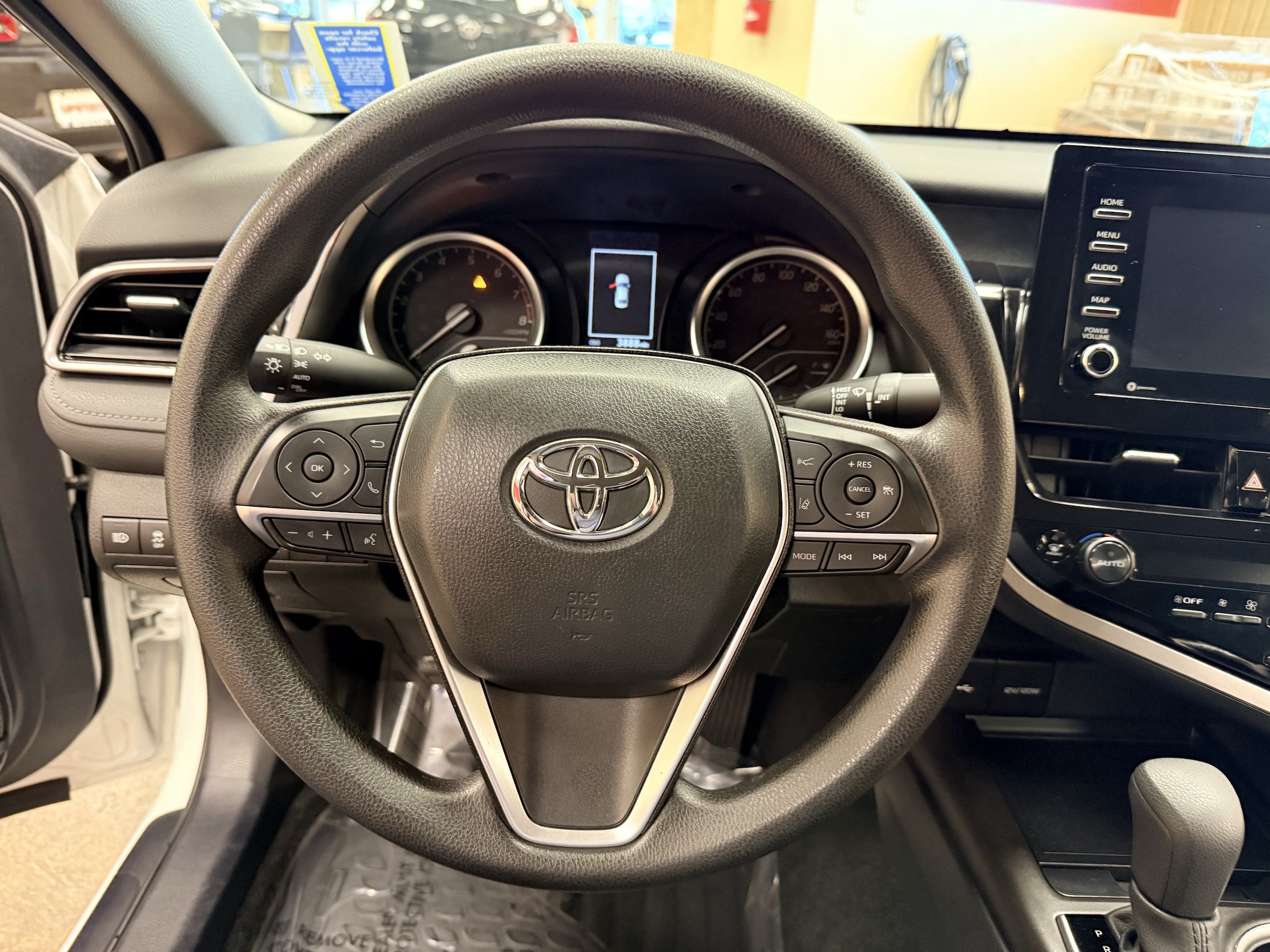 Used 2023 Toyota Camry LE FWD image 27
