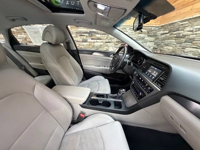 Used 2017 Hyundai Sonata Sport w/ Value Edition Package 02 FWD image 18