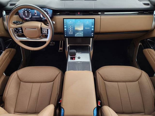 New 2026 Land Rover Range Rover Long Wheelbase Autobiography image 4