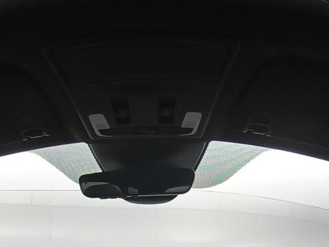 Used 2025 Honda Pilot TrailSport image 32