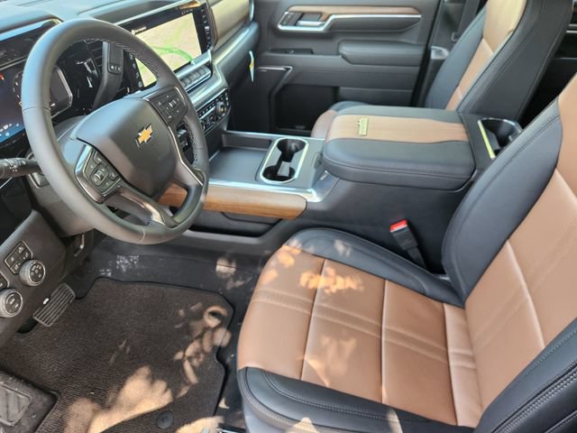 New 2026 Chevrolet Silverado 3500 High Country w/ High Country Premium Package AWD/4WD image 4