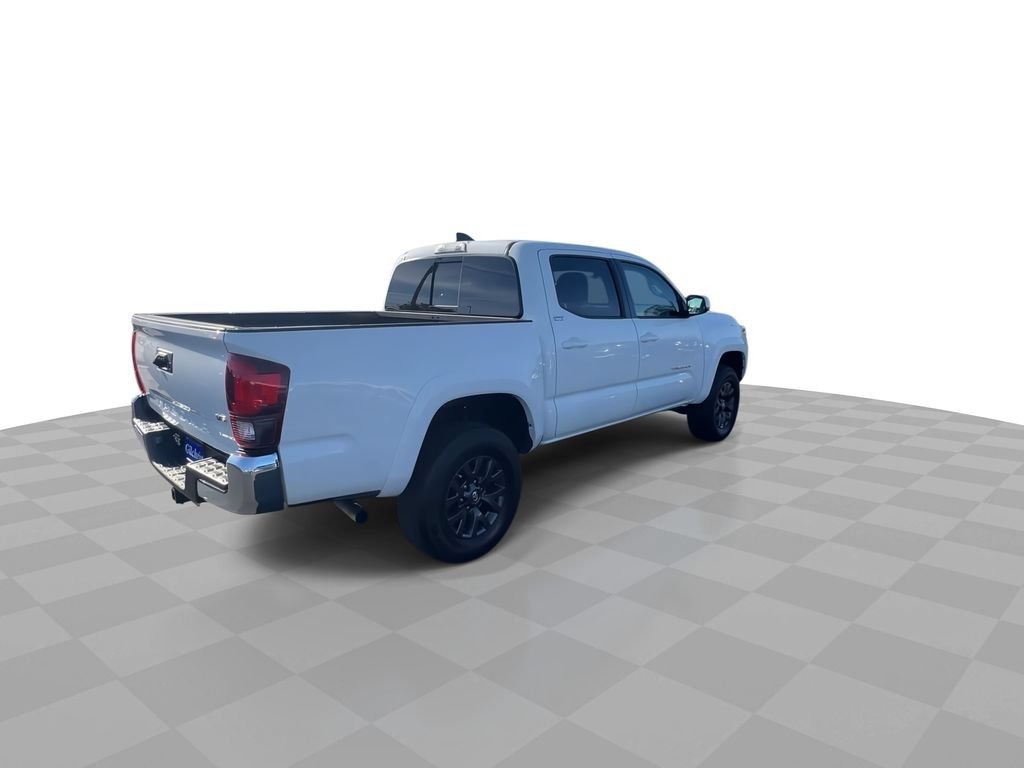 Used 2022 Toyota Tacoma SR5 RWD image 8