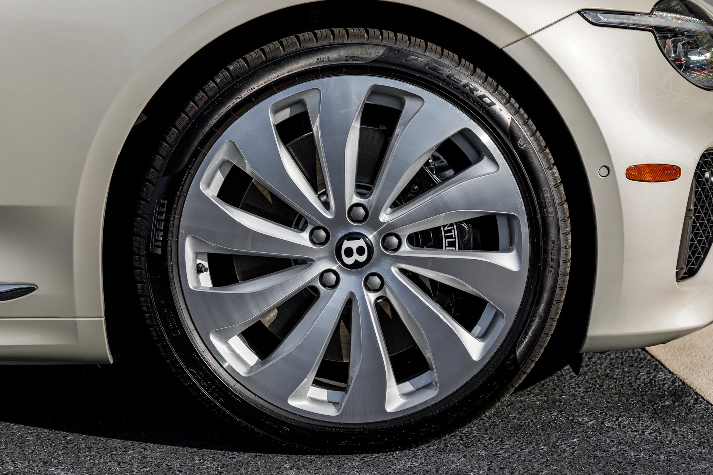 New 2026 Bentley Continental GTC image 27