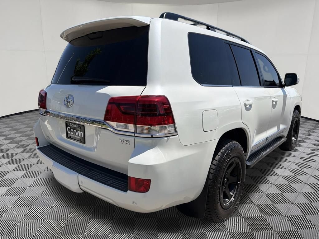 Used 2016 Toyota Land Cruiser AWD/4WD image 8