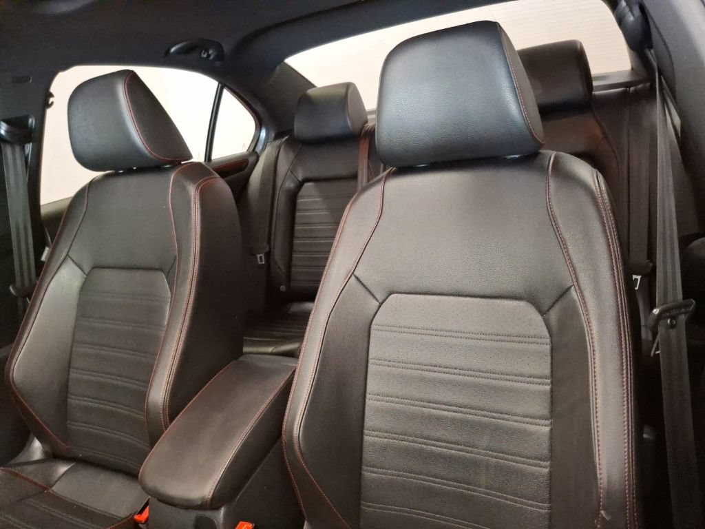 Used 2018 Volkswagen Jetta GLI FWD image 18