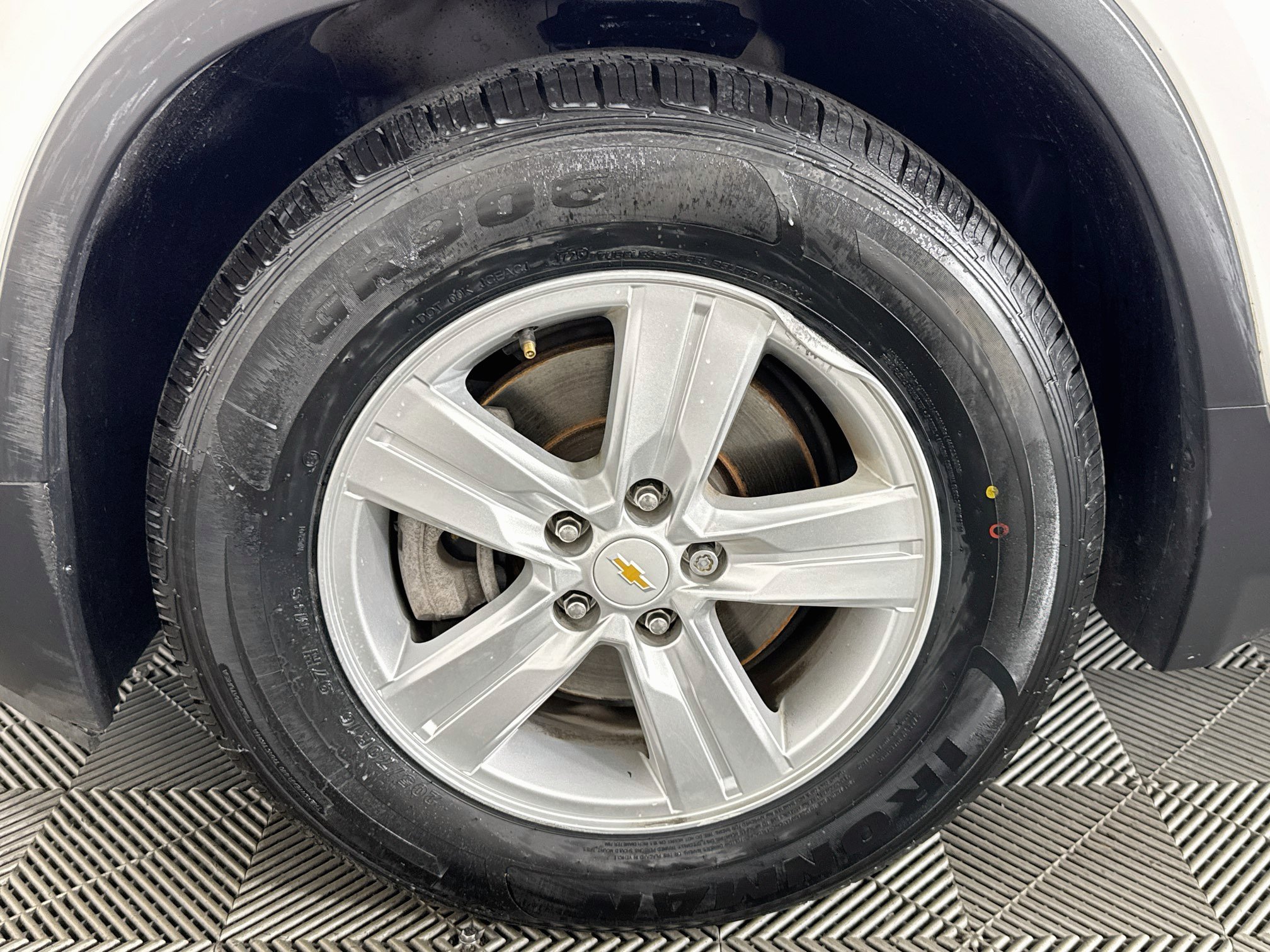 Used 2021 Chevrolet Trax LS w/ Tint and Cruise Package FWD image 35