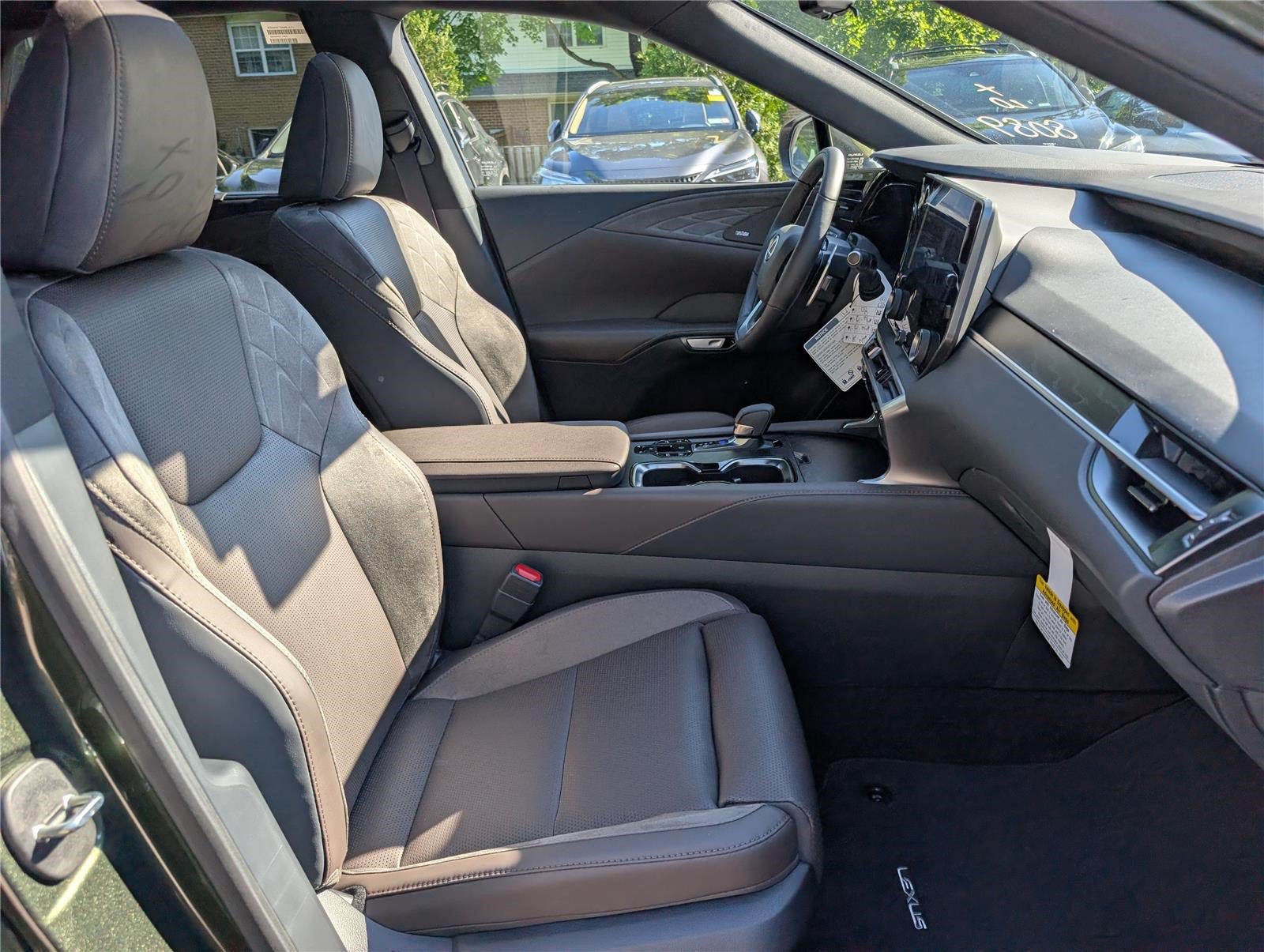 New 2026 Lexus RX 450h AWD image 7