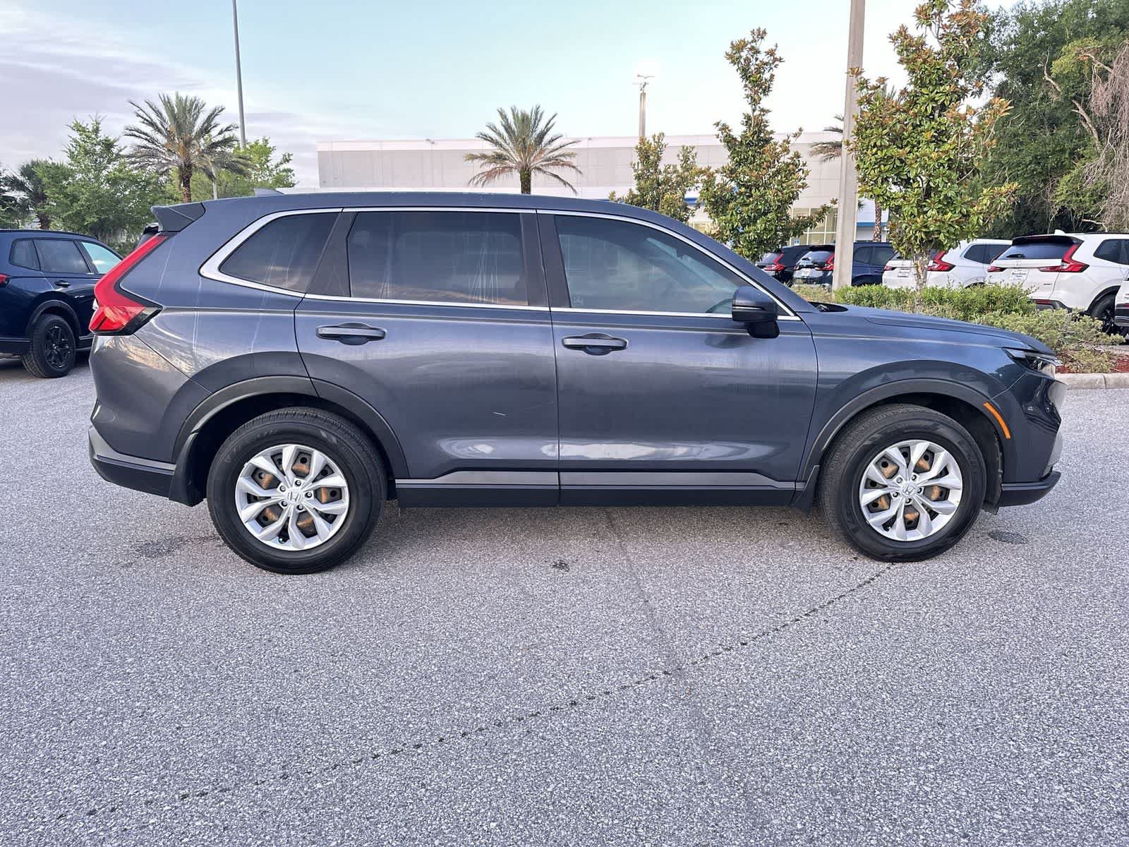 Used 2025 Honda CR-V LX image 7
