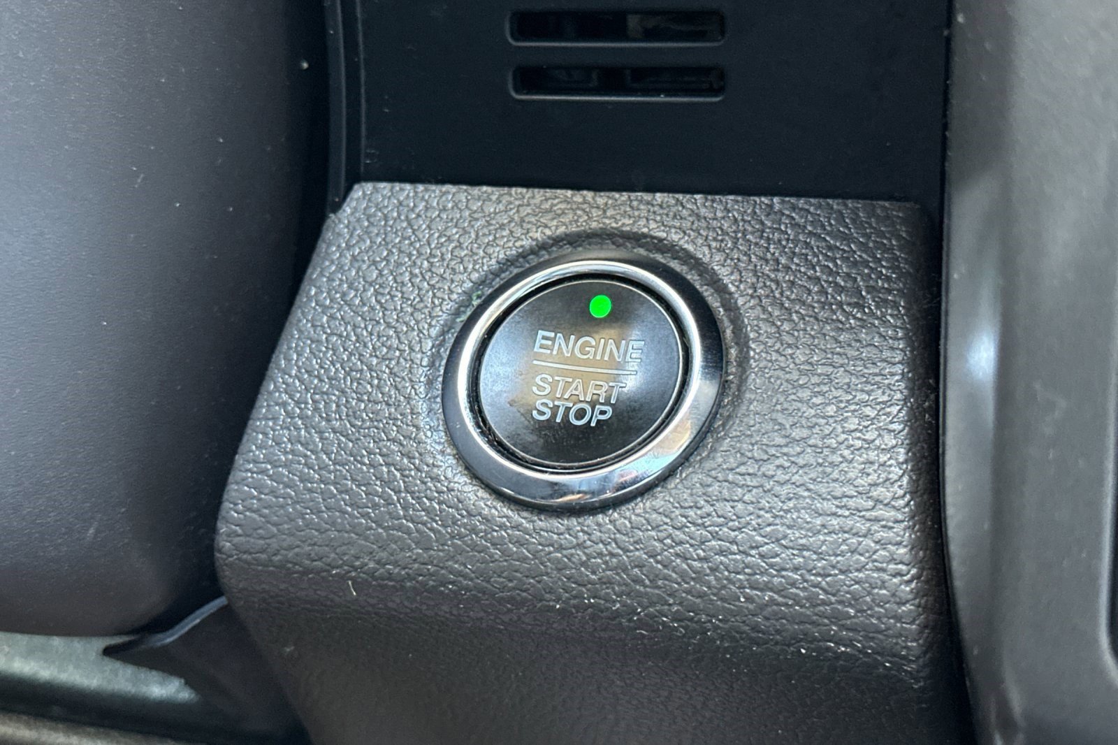 Used 2019 Ford Expedition XLT w/ Equipment Group 202A RWD image 36