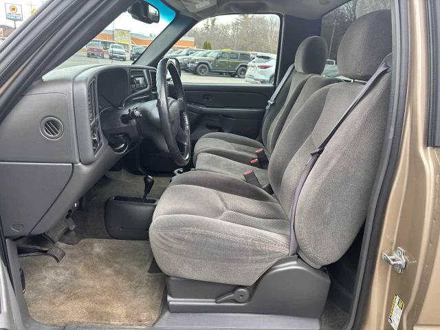 Used 2005 Chevrolet Silverado 1500 LS w/ Light Duty Power Package AWD/4WD image 28