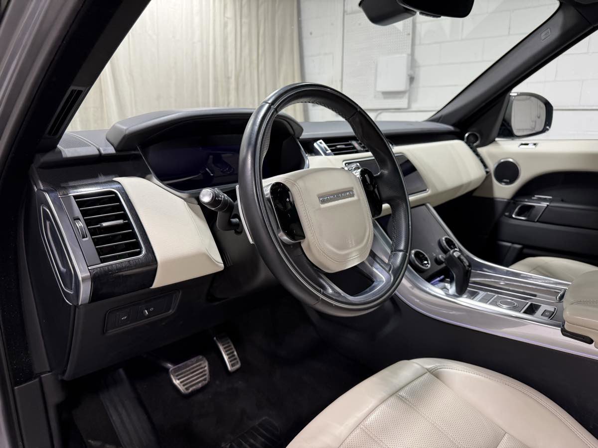 Used 2022 Land Rover Range Rover Sport HSE Silver Edition image 10