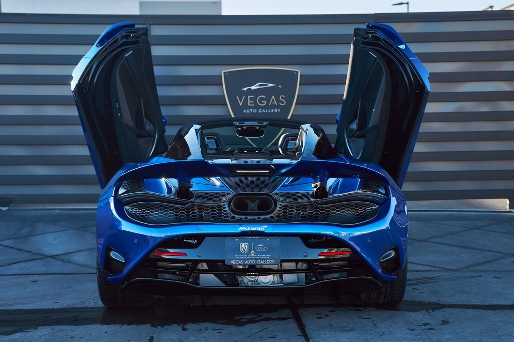 Used 2026 McLaren 750S Spider image 22