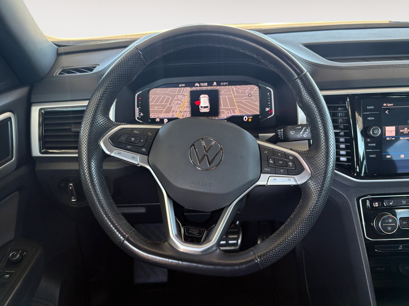 Certified 2023 Volkswagen Atlas Cross Sport SEL R-Line AWD/4WD image 13
