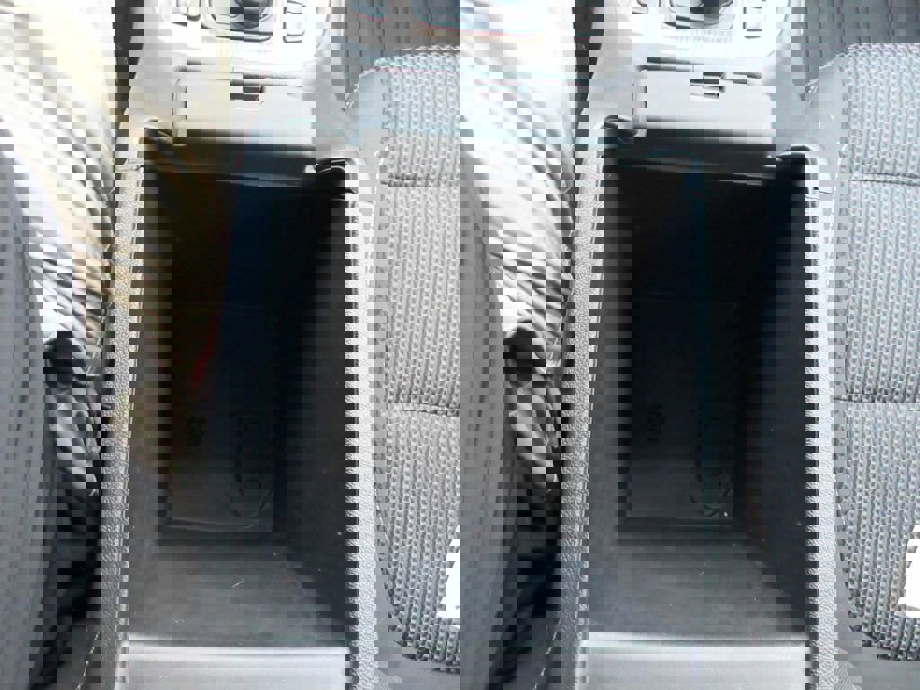 Used 2023 GMC Acadia SLE w/ Driver Convenience Package image 25