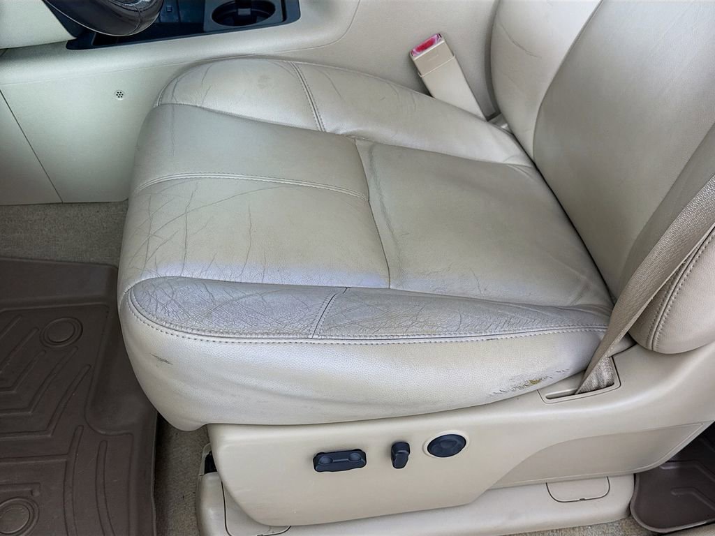 Used 2008 Chevrolet Silverado 2500 LTZ w/ Suspension Package, Off-Road AWD/4WD image 22