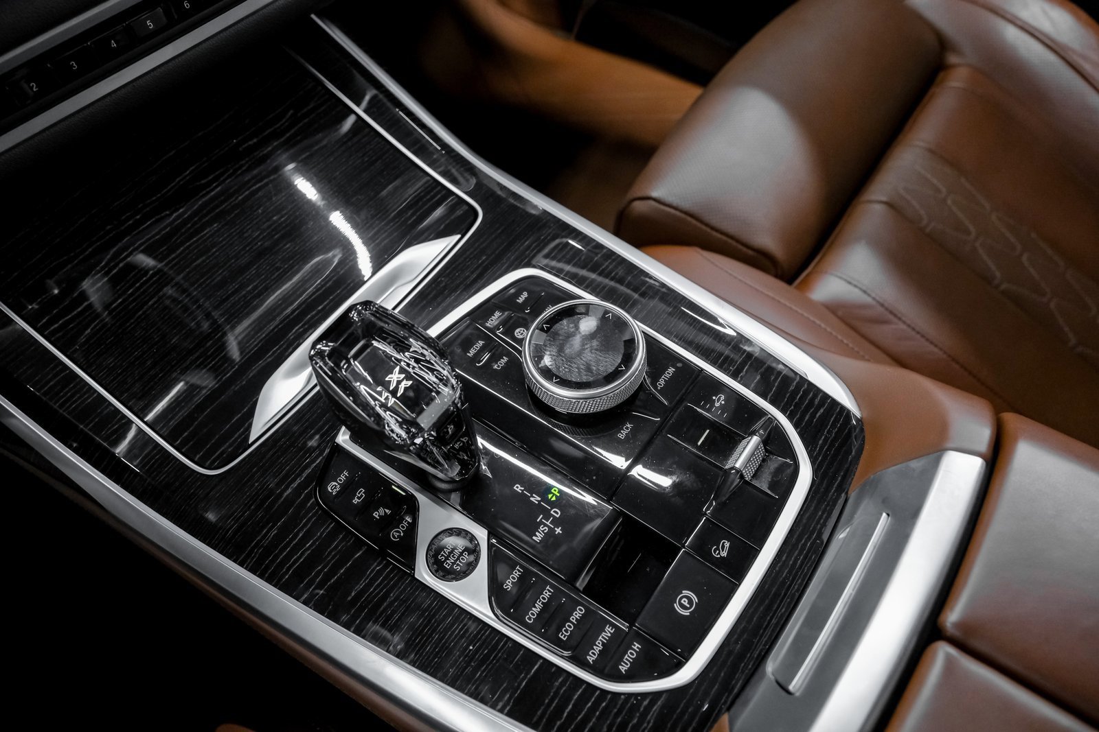 Used 2022 BMW X7 M50i w/ Executive Package image 30