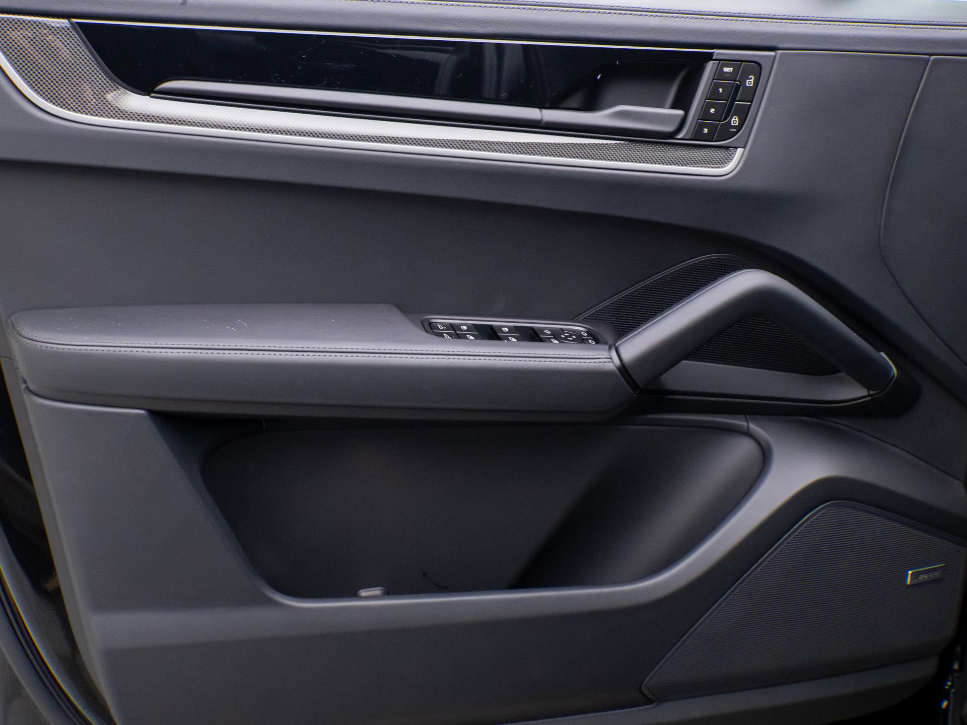 New 2026 Porsche Cayenne S image 14