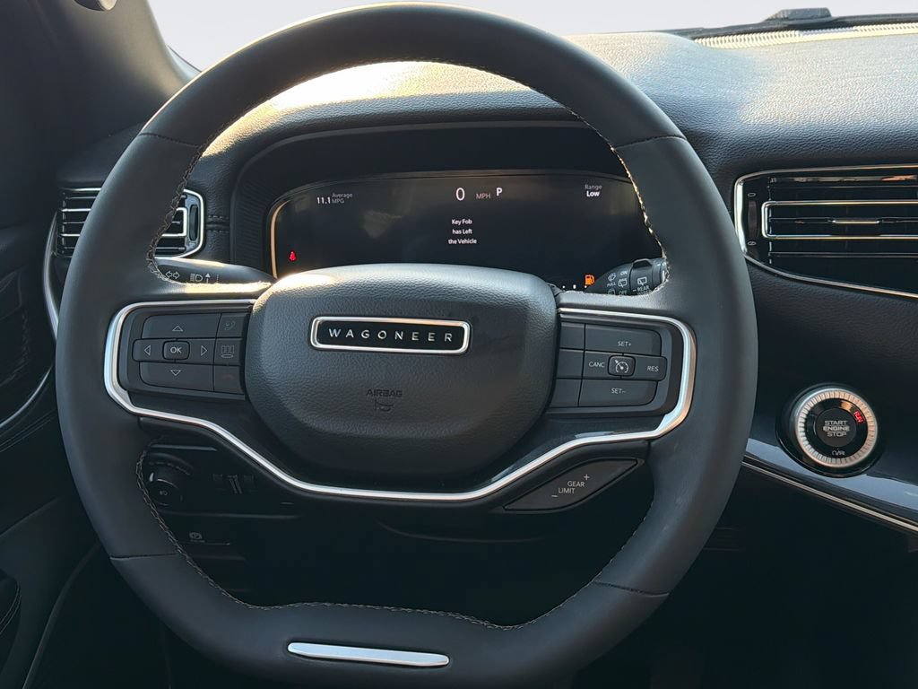 Used 2023 Jeep Wagoneer 4WD w/ Premium Group I image 11
