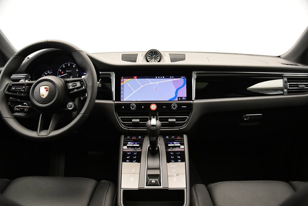 Used 2025 Porsche Macan Turbo image 21