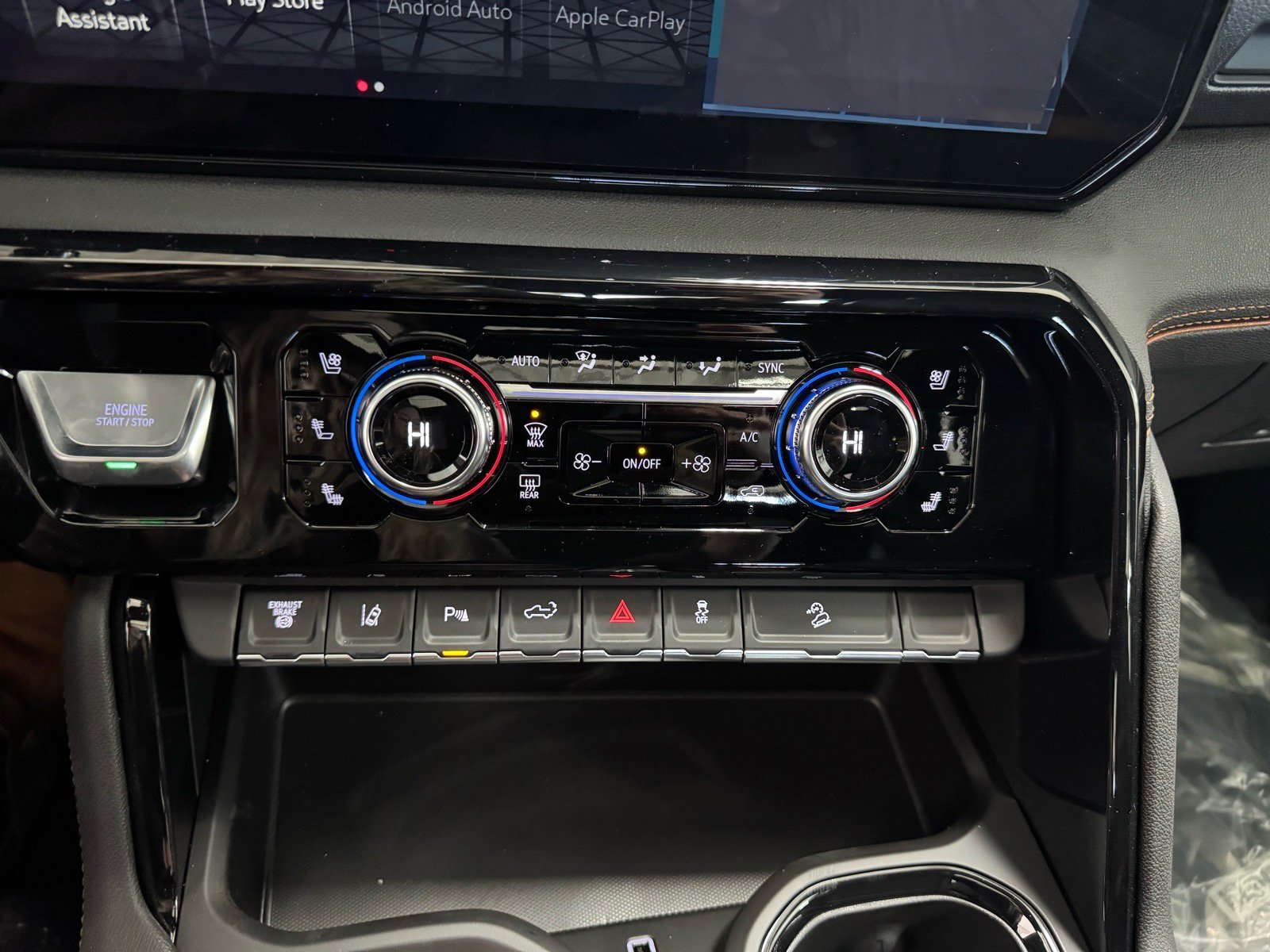 New 2026 GMC Sierra 2500 AT4 w/ AT4 Premium Plus Package image 27