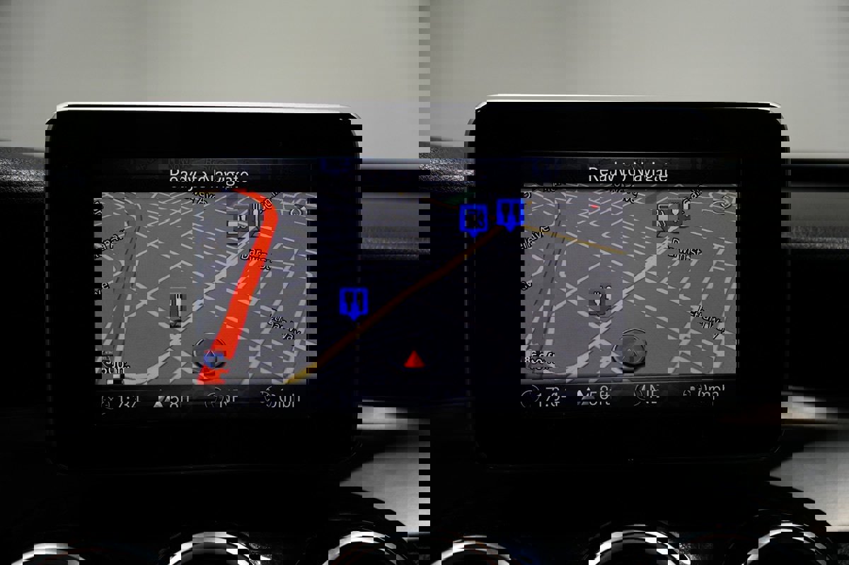 Used 2017 Mercedes-Benz C 300 Sedan image 11