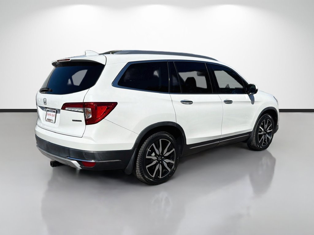 Used 2021 Honda Pilot Touring image 3
