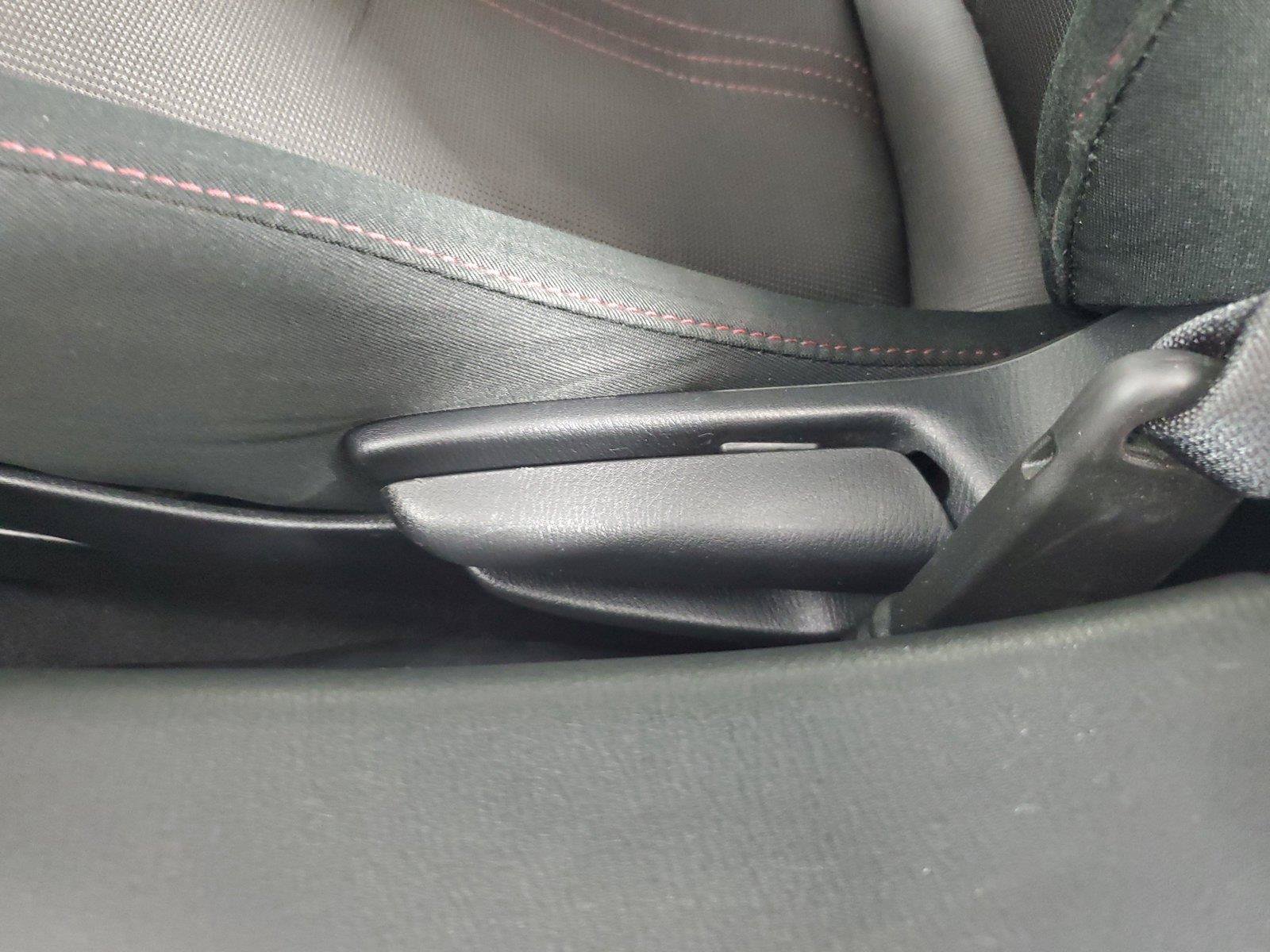 Used 2019 MAZDA MX-5 Miata Club RWD image 14