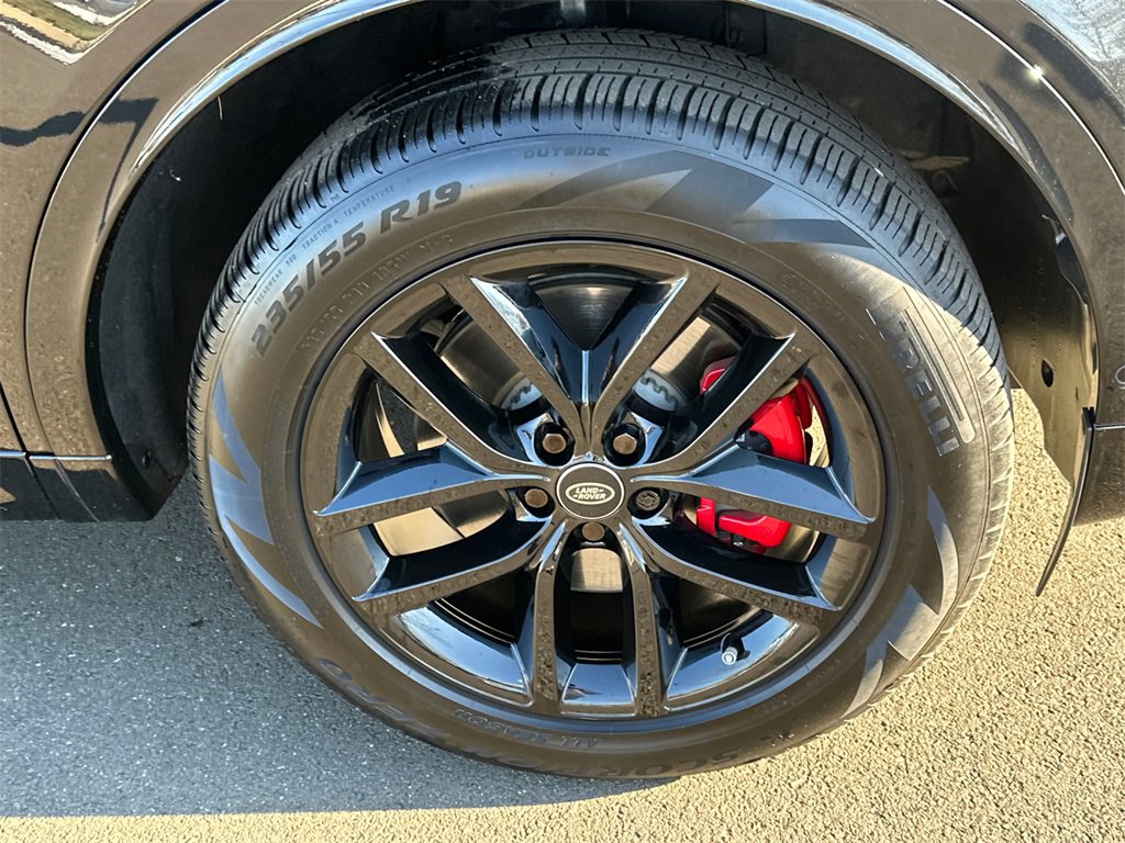 Used 2024 Land Rover Discovery Sport S image 7