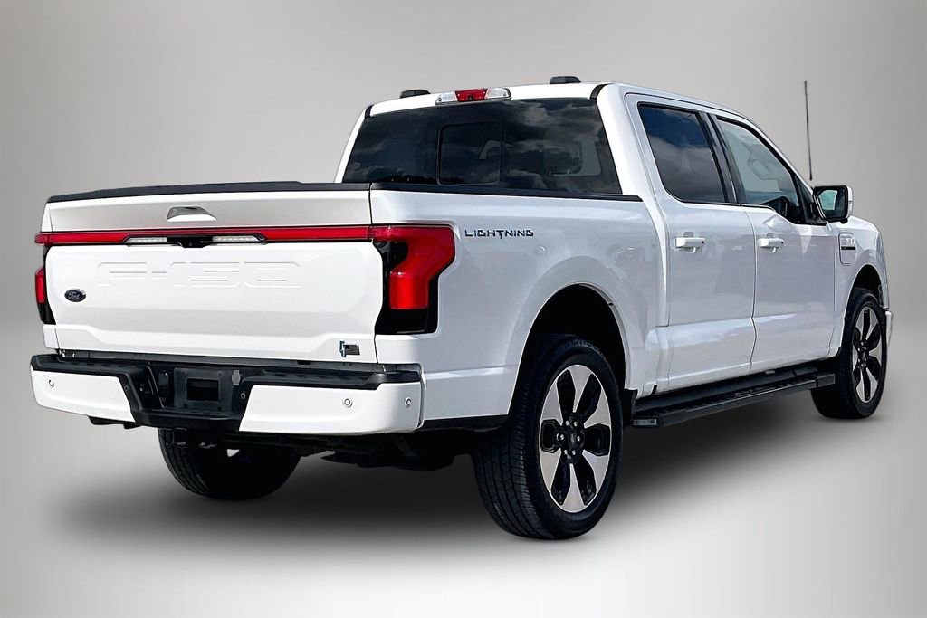 Used 2023 Ford F150 Lightning Platinum image 5