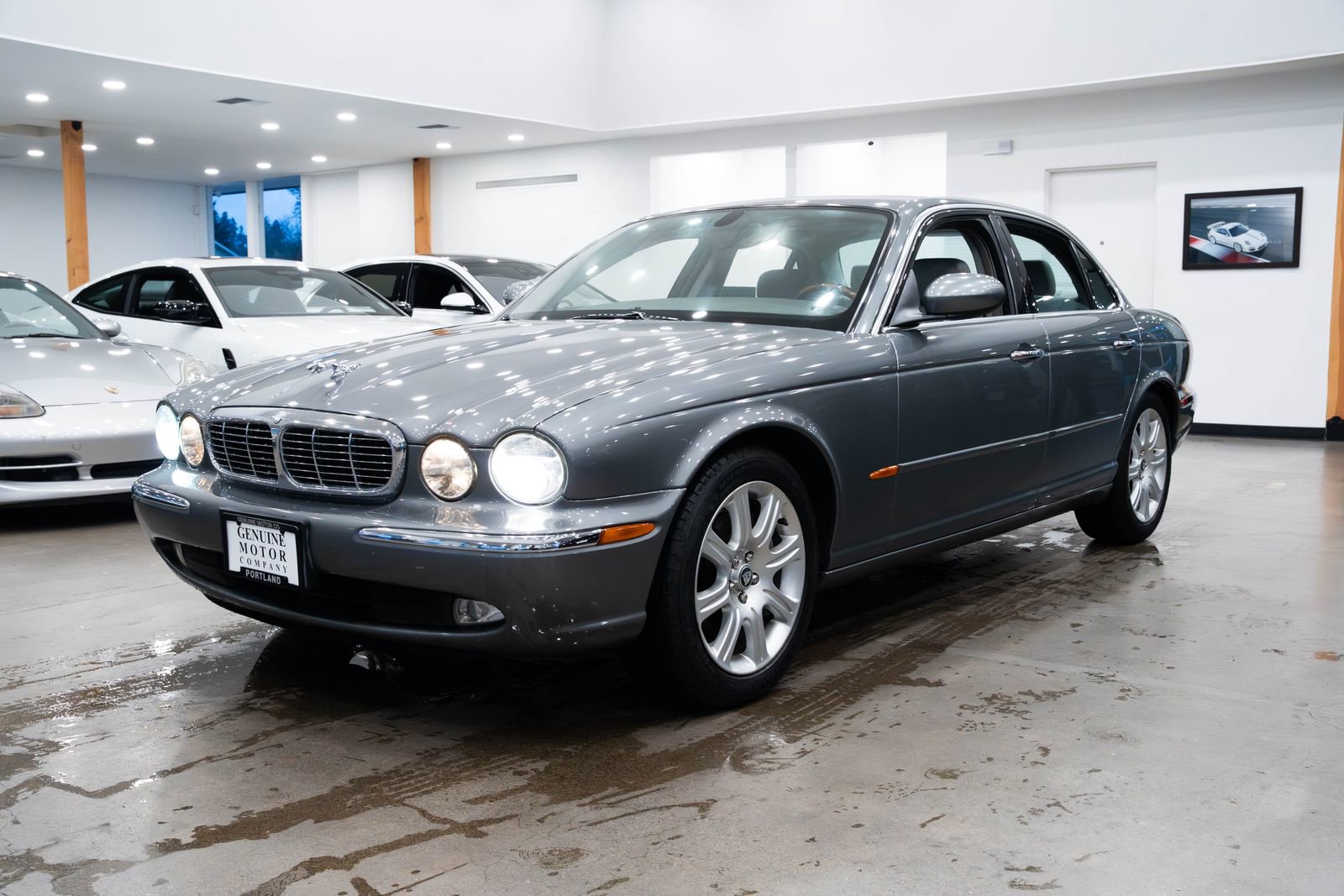 Used 2005 Jaguar XJ8 image 28