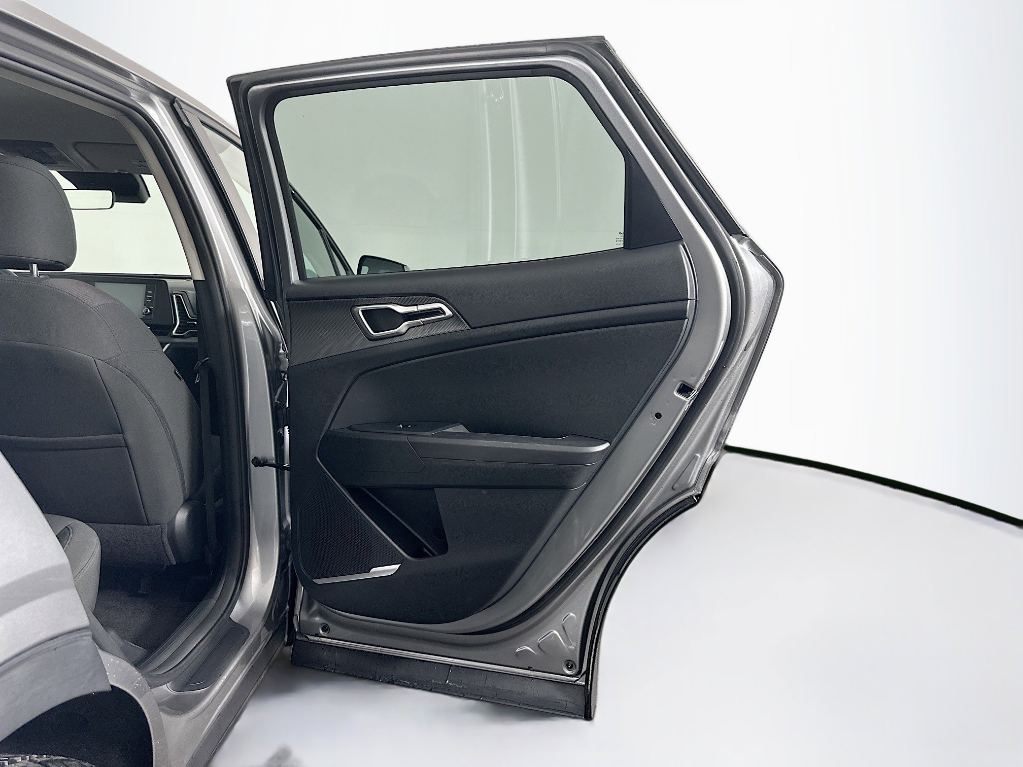 Used 2024 Kia Sportage LX image 29