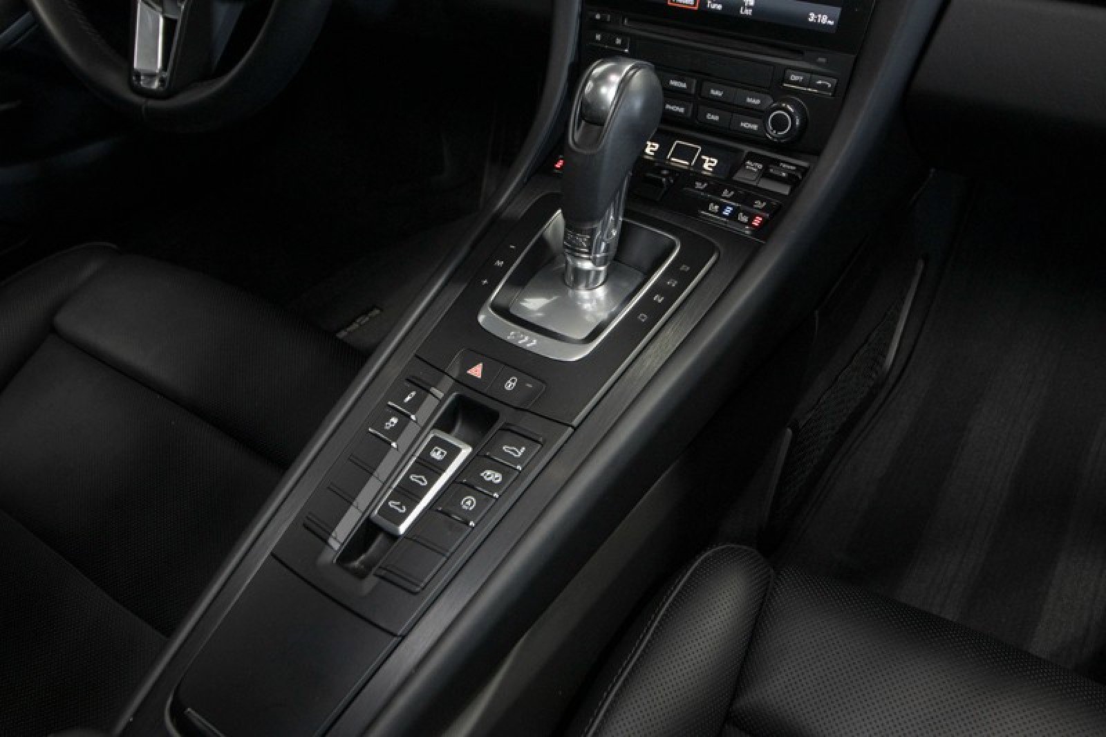 Used 2018 Porsche 911 Carrera 4 GTS image 51