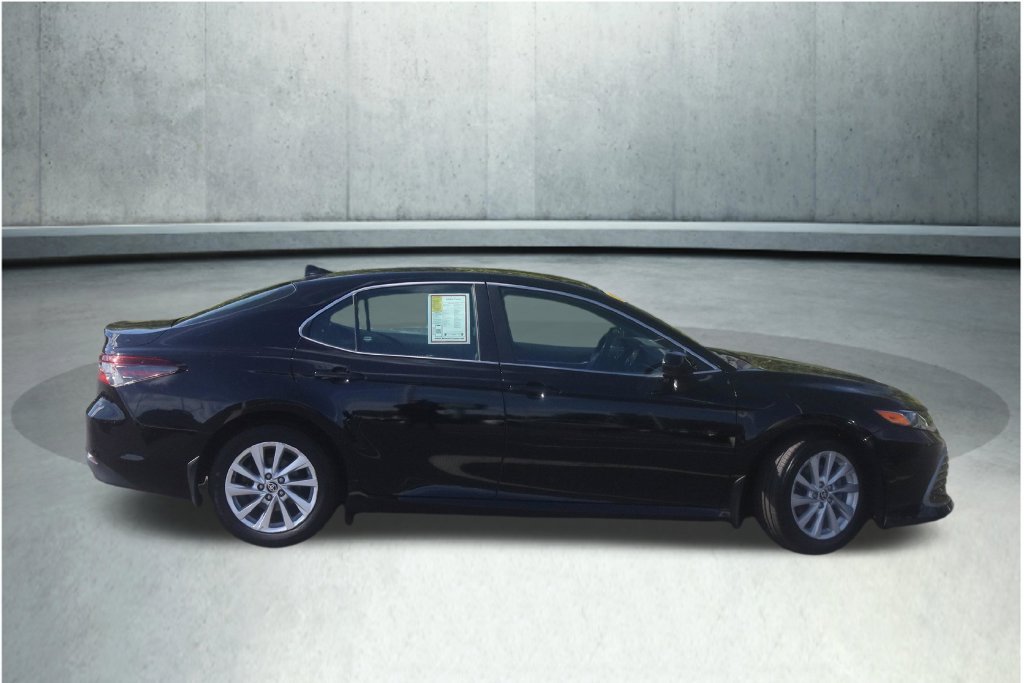 Used 2023 Toyota Camry LE AWD/4WD image 16