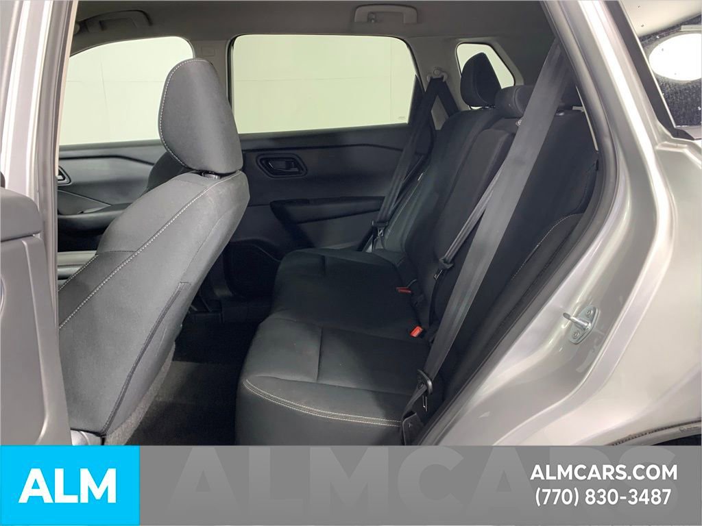 Used 2024 Nissan Rogue S image 26