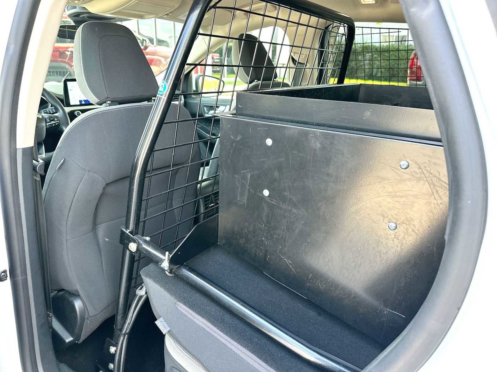 Used 2020 Ford Escape SE image 24