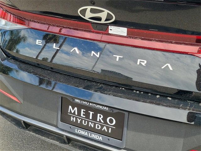 Used 2025 Hyundai Elantra Sport image 20