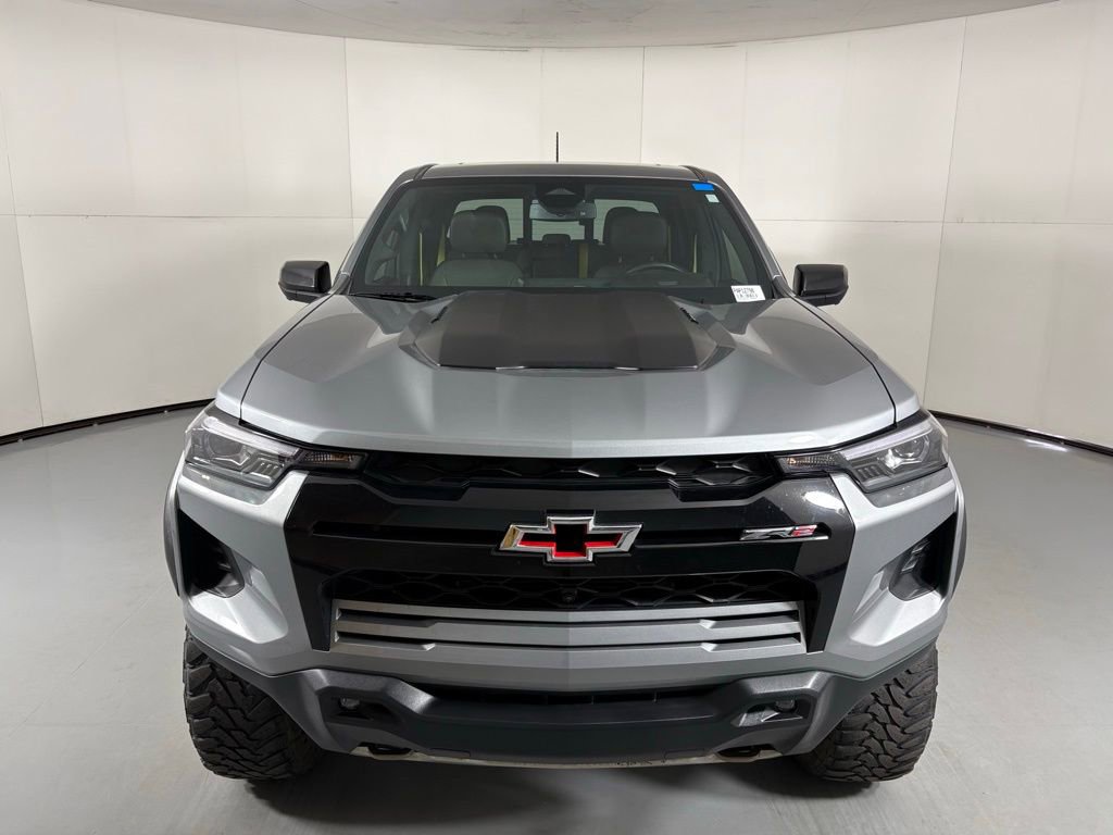 Used 2023 Chevrolet Colorado ZR2 w/ ZR2 Convenience Package III image 4