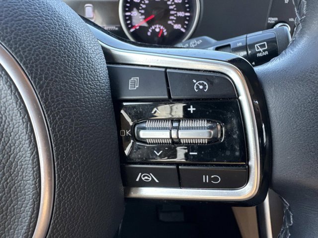 Used 2024 Kia Carnival LX image 24