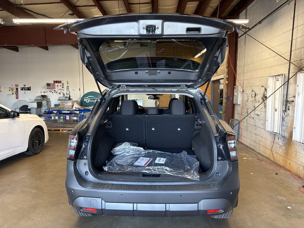 New 2026 Nissan Kicks SV w/ Cold Weather Package FWD image 19