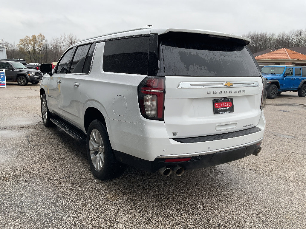 Used 2023 Chevrolet Suburban Premier image 5