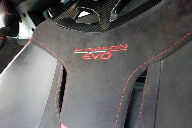 Used 2022 Lamborghini Huracan EVO image 57