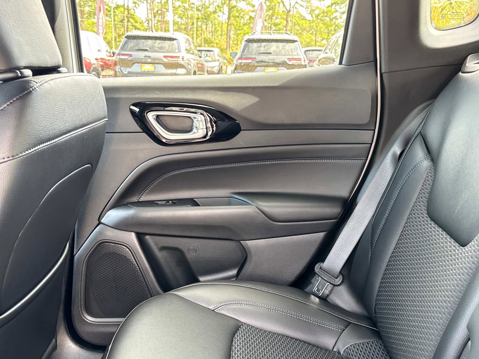 New 2026 Jeep Compass Latitude image 14